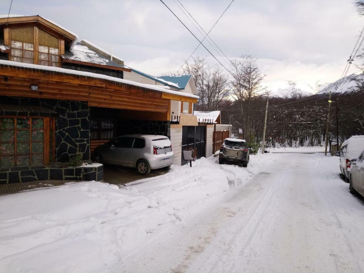 Casa Departamento En El Bosque Apartment อูซัวยา ภายนอก รูปภาพ
